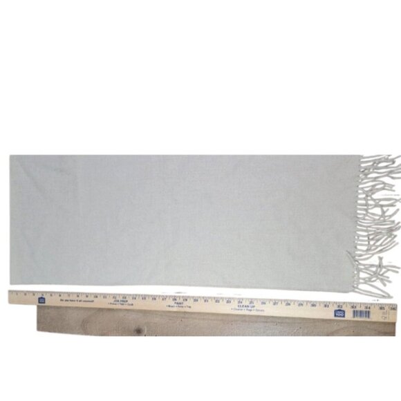 VALENTINO Scarf Unisex Solid Ivory Rectangular 100% Wool Made In Italy - Picture 8 of 8